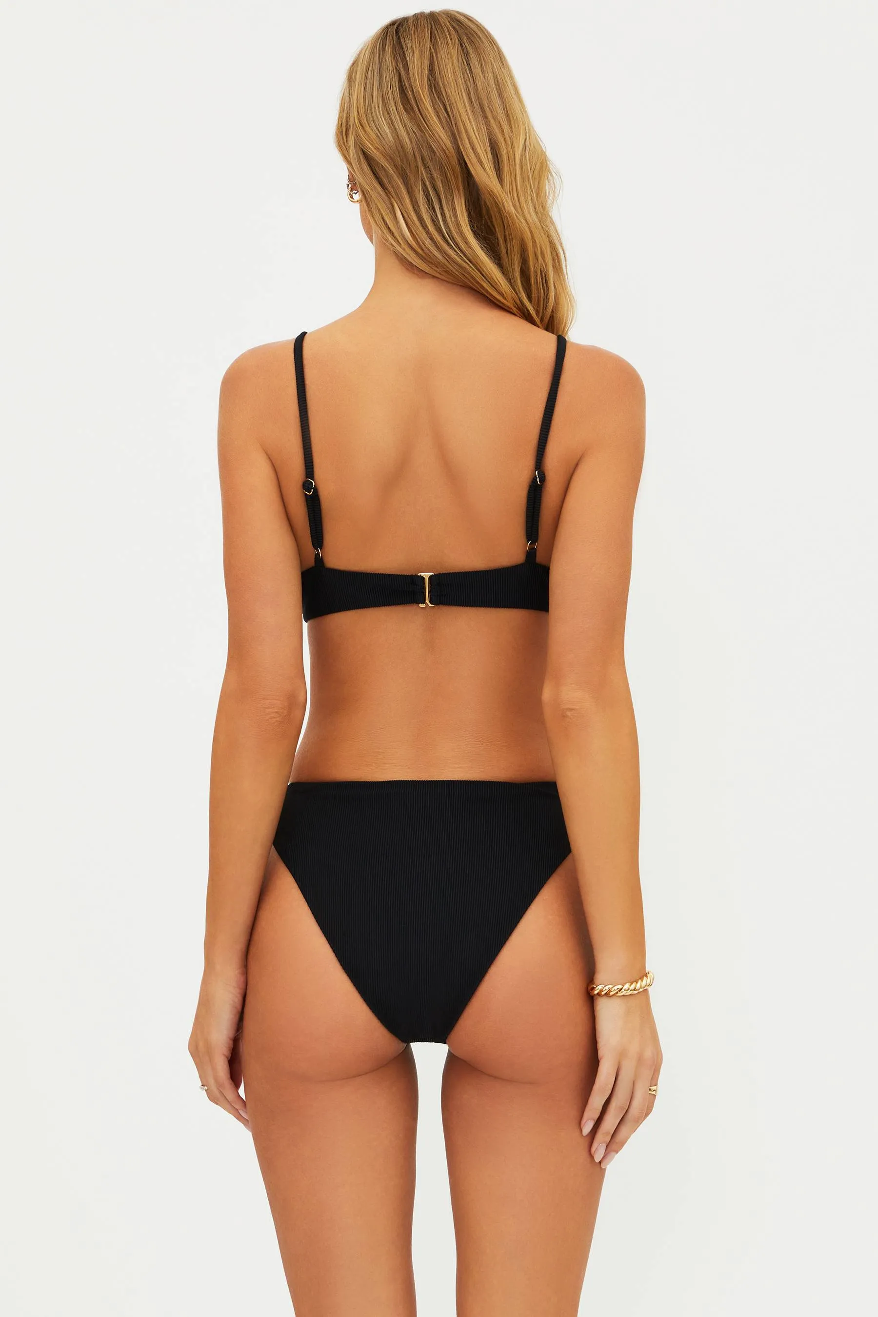 Camilla Top Black Beach Riot