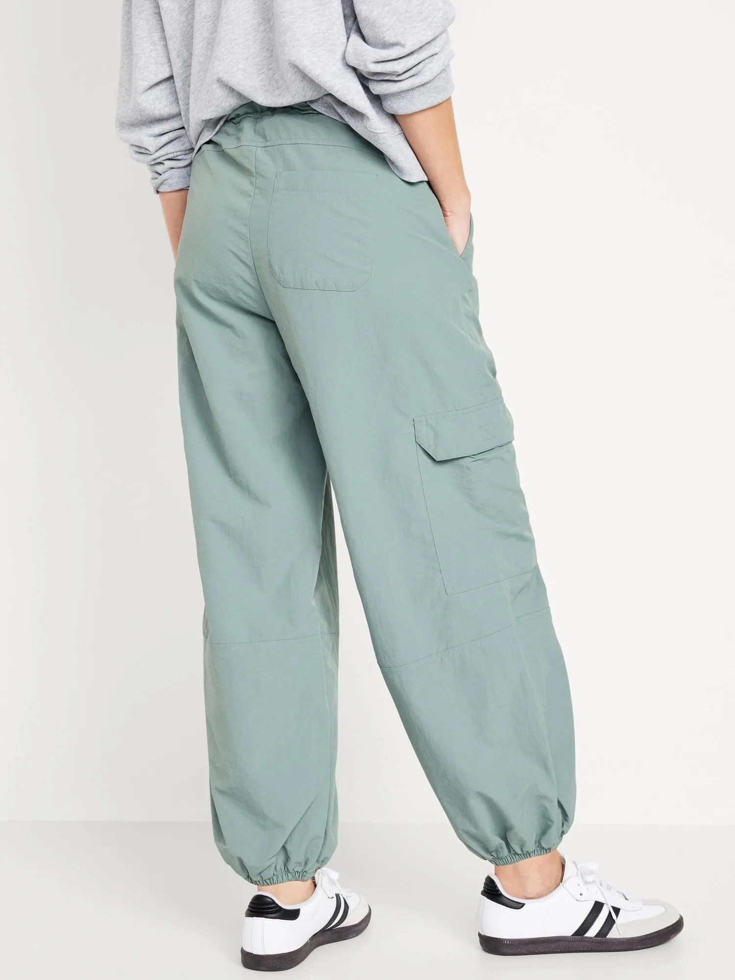Mid-Rise Cargo Performance Pants for Women