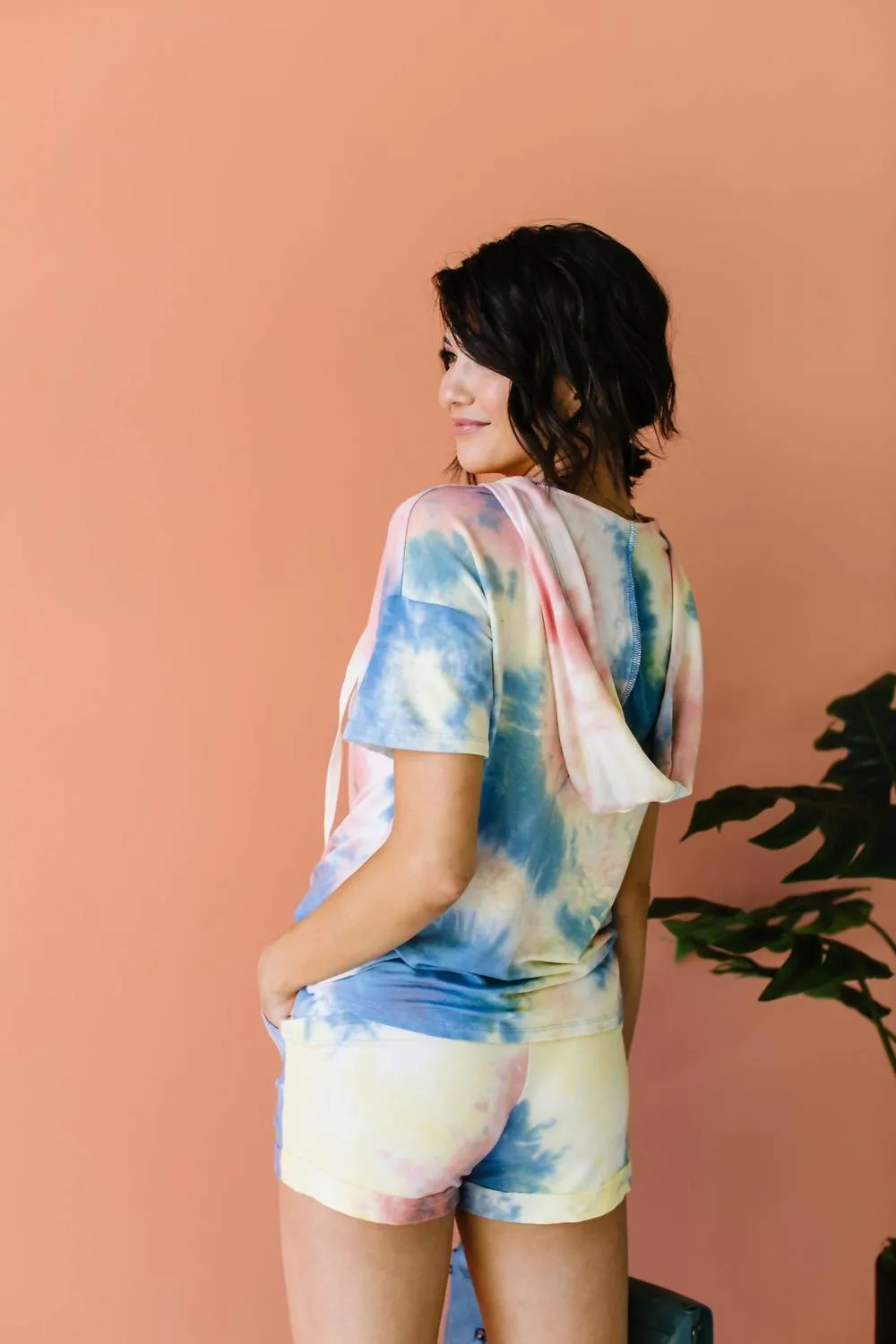 Tie The Knot Hoodie In Coral
